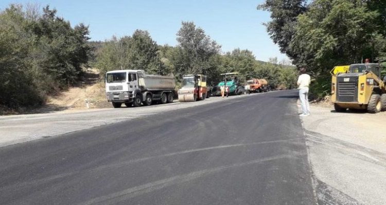 Ndërprerjeje prej 15 minutash të trafikut në drejtimin rrugor Kërçovë- Ohër për shkak të minimit