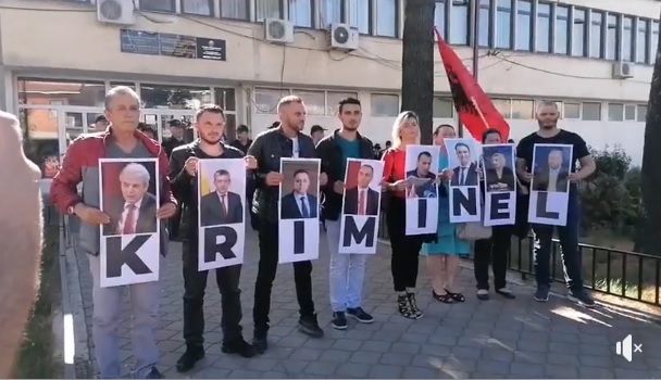 Kërçovë protesta kundër dënimit të “El Chekës” (VIDEO)