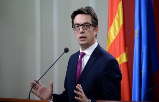 Pendarovski falënderon Senatin amerikan edhe në gjuhën shqipe