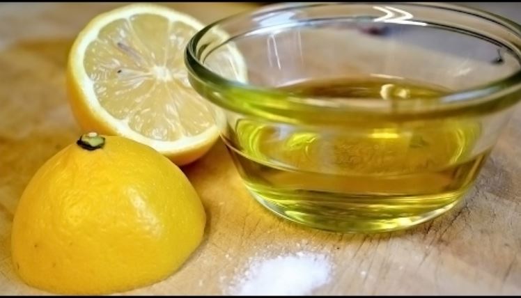 Vaj ulliri, mjaltë dhe limon – kombinimi magjik!