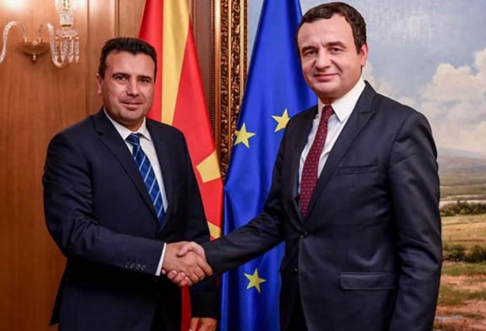 Kurti zhvillon bisedë telefonike me Zaev