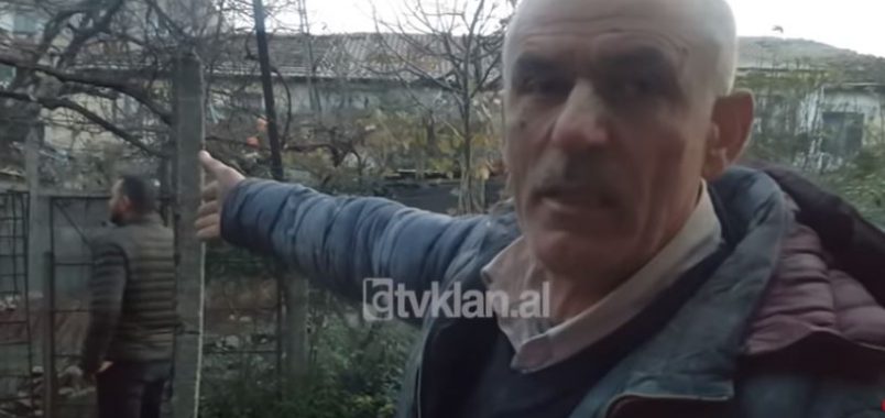 Haxhi Kabili i lënduar në kokë kërkon të nxjerrin nga rrënojat vajzën 21-vjeçare (Video)