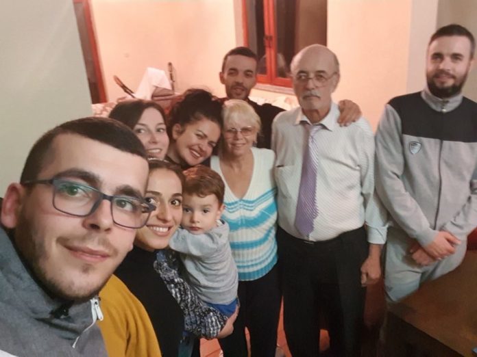 Familja kërçovare hap dyert për familjen 7 anëtarëshe nga Durrësi