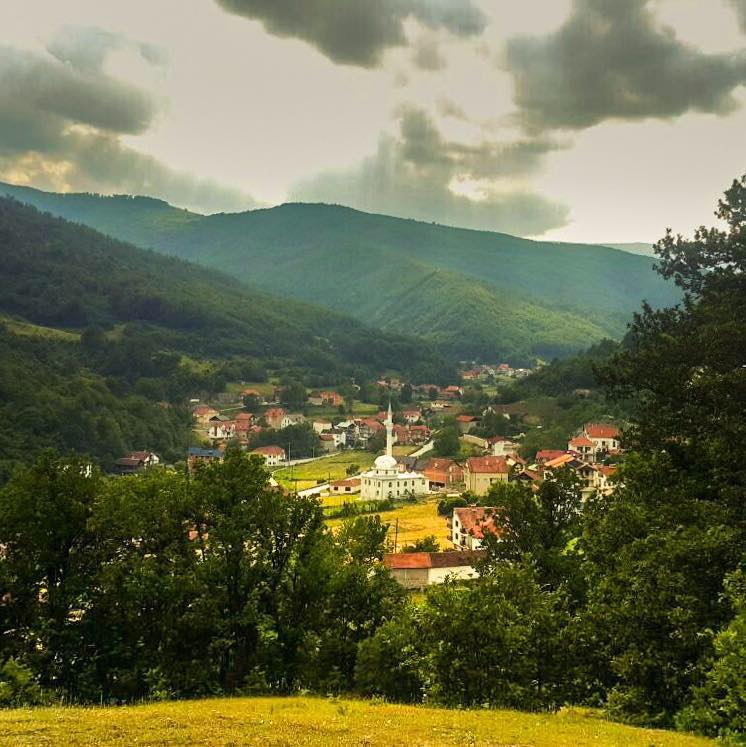 Fshati Kollarë dhe folklori burimorë nga Vehbi Haziri