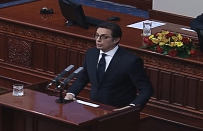 Pendarovski: Për herë të parë në historinë e vendit, punësova shqiptarë në Presidencë (VIDEO)