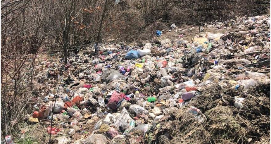 Fshati Kollarë me reagime të ashpëra , nuk i duam mbeturinat këtu! (VIDEO)