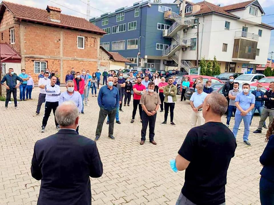 Takim i bartësit për deputet zona 5 z.Talat Xhaferri me strukturat e partisë dega Kërçovë (FOTO)