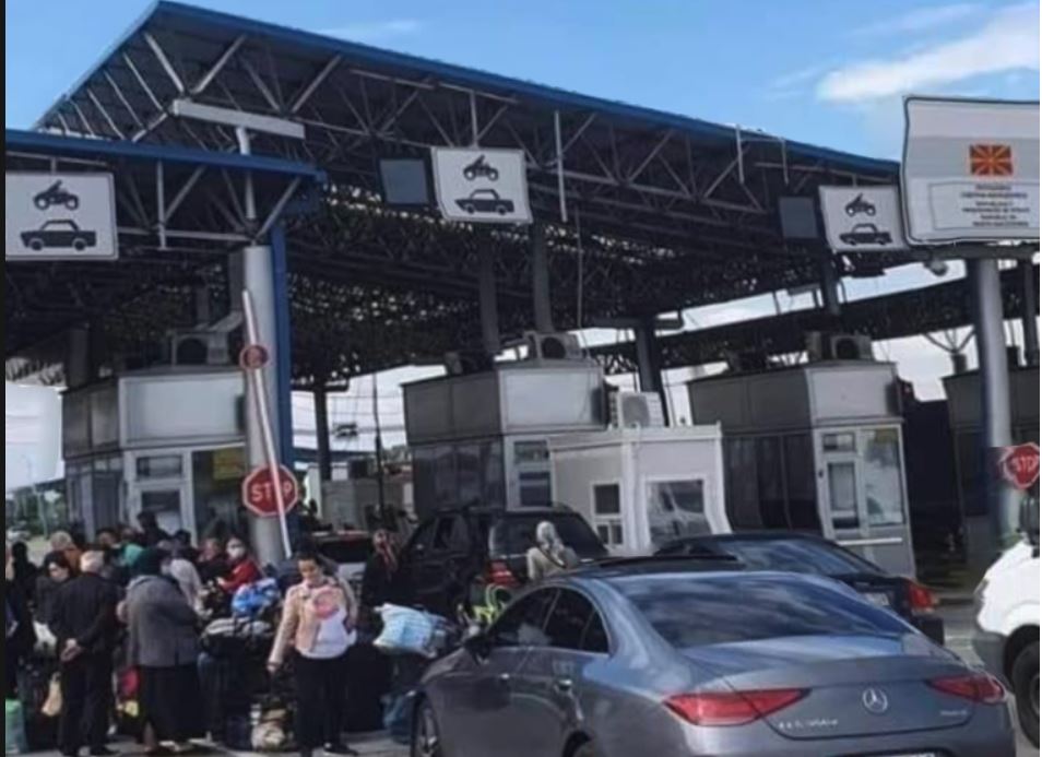 Mërgimtarët kalojn mijra kilometra dhe nuk u pranohet testi ! (FOTO)