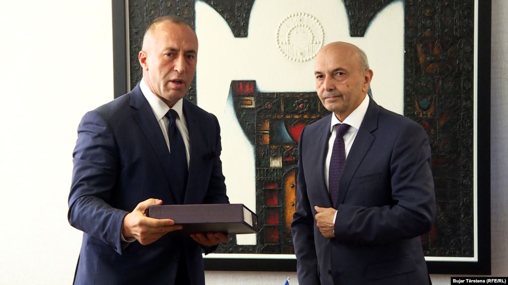 Haradinaj thotë se AAK-së i takon presidenti ose nuk rri në Qeveri