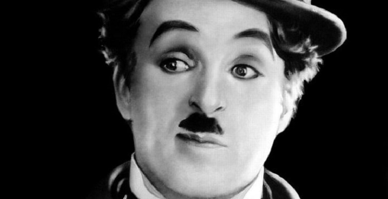 Kështu dukej Charlie Chaplin në të vërtetë (FOTO)