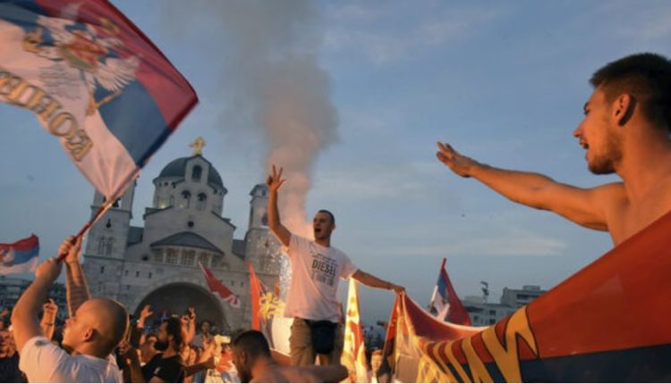 Ndizen tensionet në Malin e Zi, sulme ndaj zyrave të partisë së Gjukanoviç