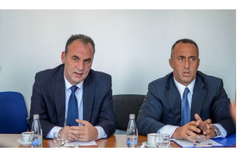 “Haradinaj e Limaj s’kanë më vend në politikë” / Tahiri paralajmëron fundin e tyre..