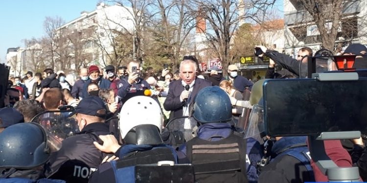 Bedri Ajdarit: U mbush kupa, shqiptarët nuk durojnë më.. (Video)