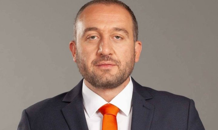 Zaev dhe Mickoski, përmes Ahmetit, i nënçmuan shqiptarët dhe na goditën të gjithëve..!