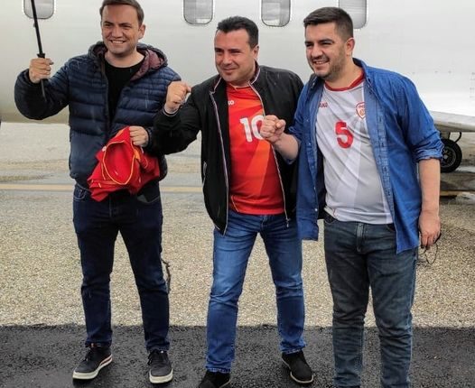 Zaev, Osmani e Bekteshi bashkë në Bukuresht për të bërë tifo për kombëtaren e Maqedonisë së Veriut..