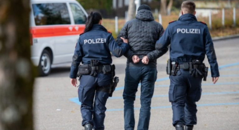 Zvicër: Arrestohet shqiptari, paraqitet si polic dhe kërkon para nga plaku 84-vjeçar..!