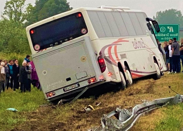 Aksidentohet Autobusi me mërgimtarë nga Maqedonisë së Veriut..(FOTO)