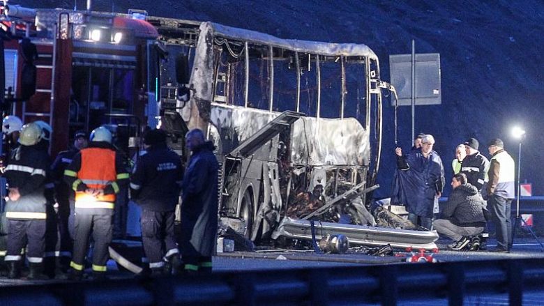 Detaje rreth aksidentit të autobusit në Bullgari..