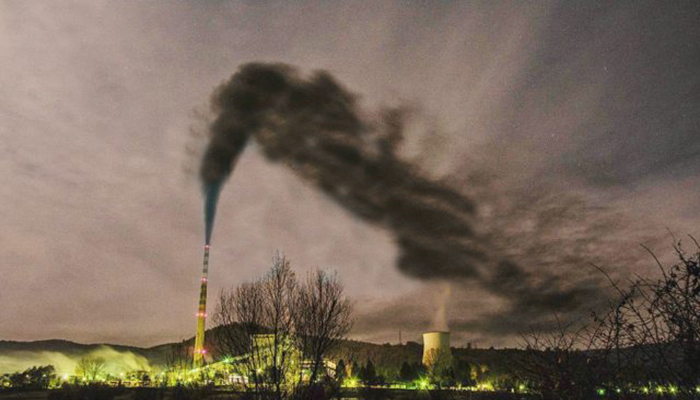 Zjarr në termocentralin e Osllomesë..