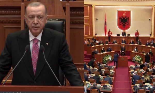 Erdogan flet në Kuvendin e Shqipërisë: Kemi 600 vjet miqësi, tani edhe aleatë strategjikë..