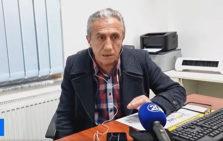 Profesori nga Kërçova: Do ta pyes ministrin, por të jetë i sinqertë – a i duket e dinjitetshme rroga jonë..? (VIDEO)