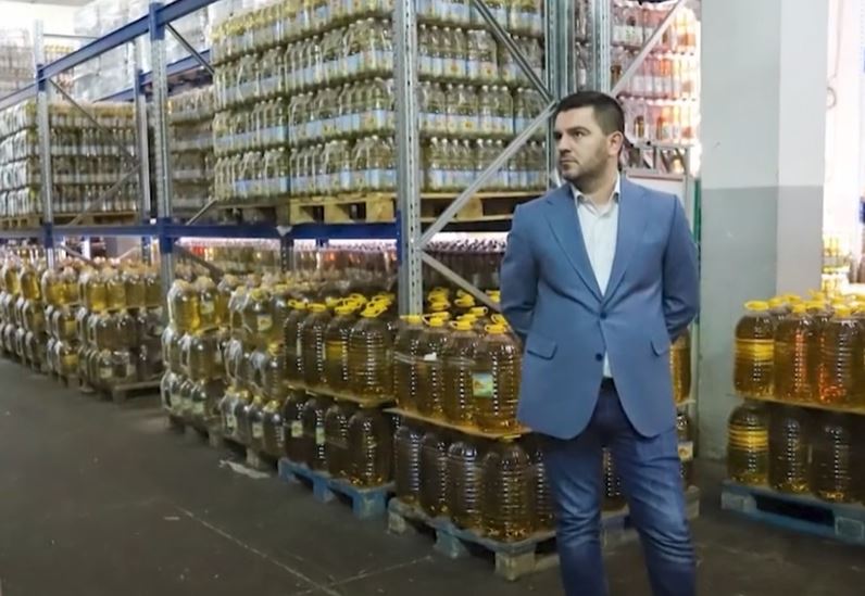 Bekteshi: Do t’u vihet dryni marketeve që rrisin çmimet (VIDEO)