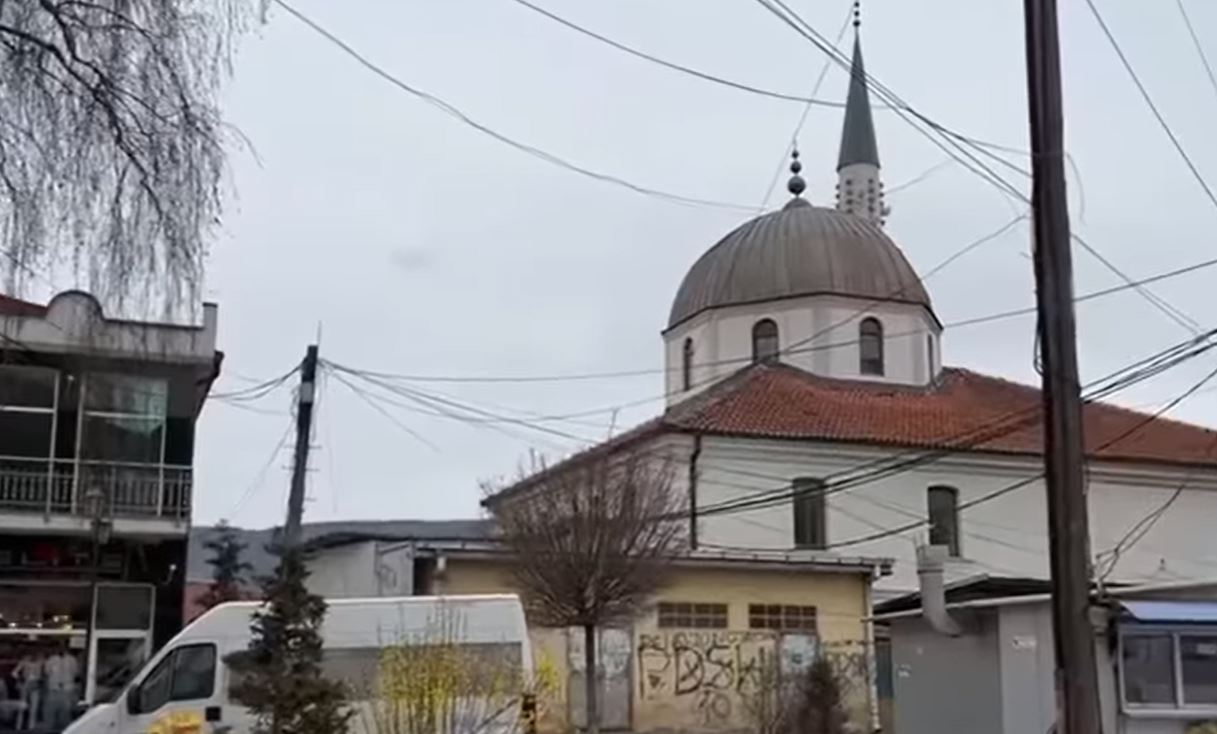 Kërçovë vazhdon tradita Iftar falas “Te Berza” (VIDEO)