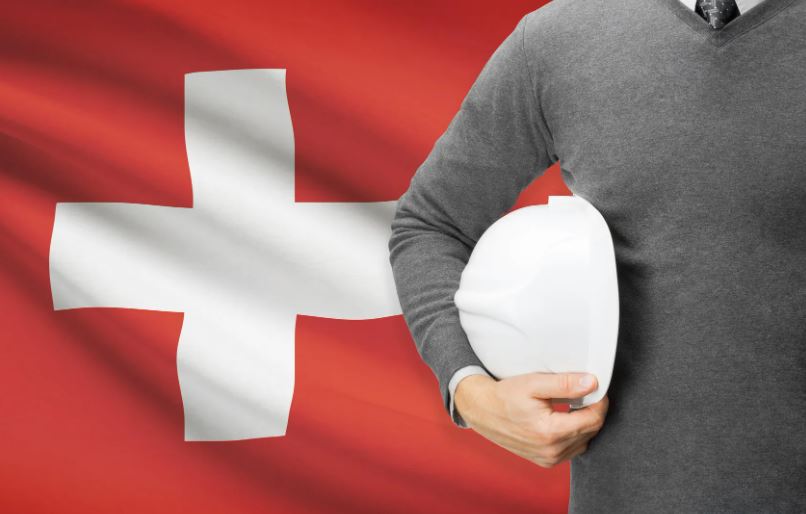 Cilët sektorë të punës në Zvicër punësojnë më shumë të huaj..?