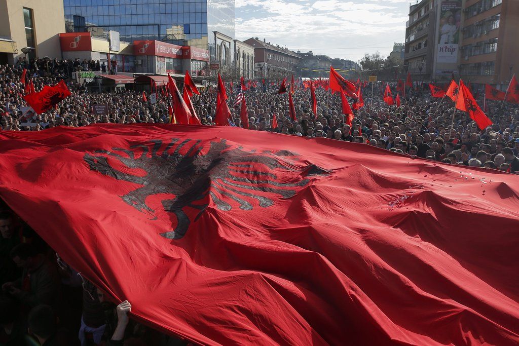 Shqipëria e para në botë për aplikimet për azil..