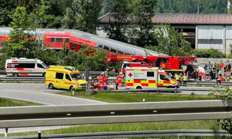 Gjermani treni del nga shinat, 3 viktima dhe dhjetëra të plagosur.. (VIDEO)