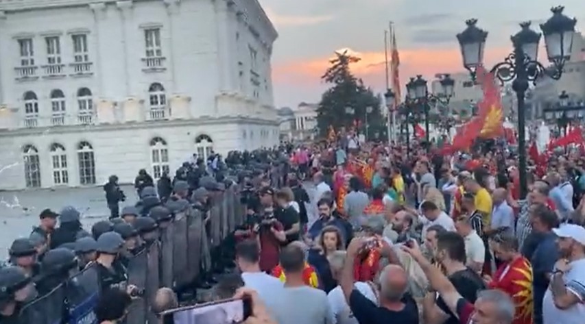 Ska të ndalur sërish sonte protestë..! A rrezikohet Maqedonia si shtet..