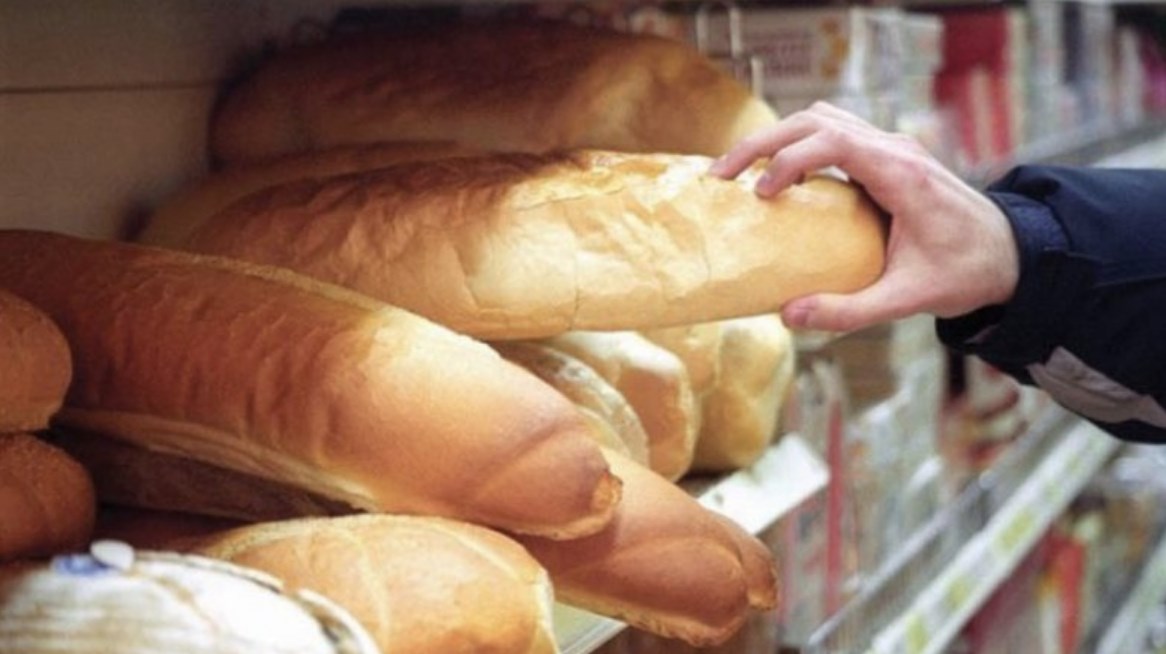 Maqedoni shtrenjtohet çmimi i bukës..!