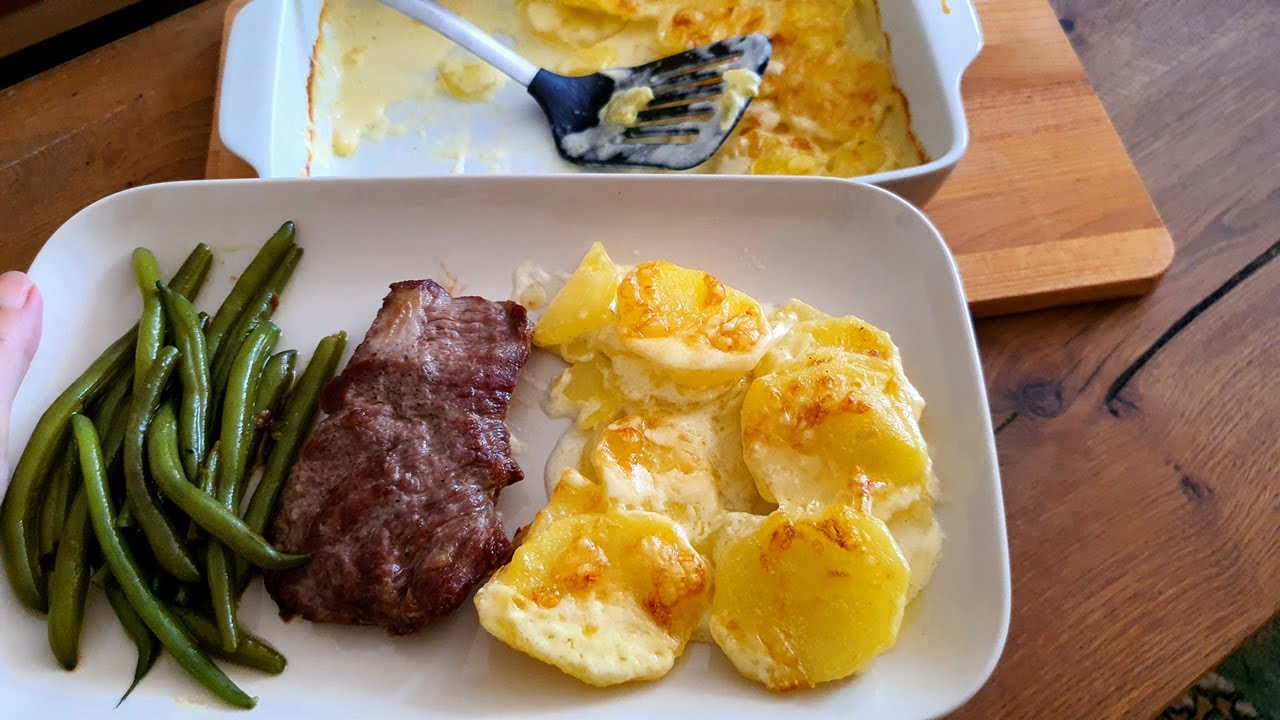 Patate në tavë ja si ti përgadisni ? (VIDEO)