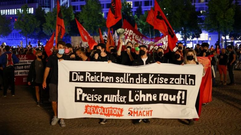 Gjermanët “dalin” në rrugë – shkak rritja e çmimeve të gazit, rrymës dhe ushqimeve..