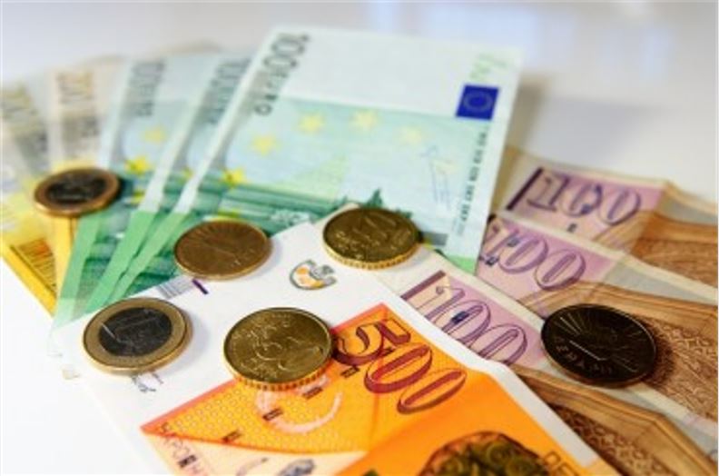 Maqedoni do të diskutohet për pagën minimale 450 euro..