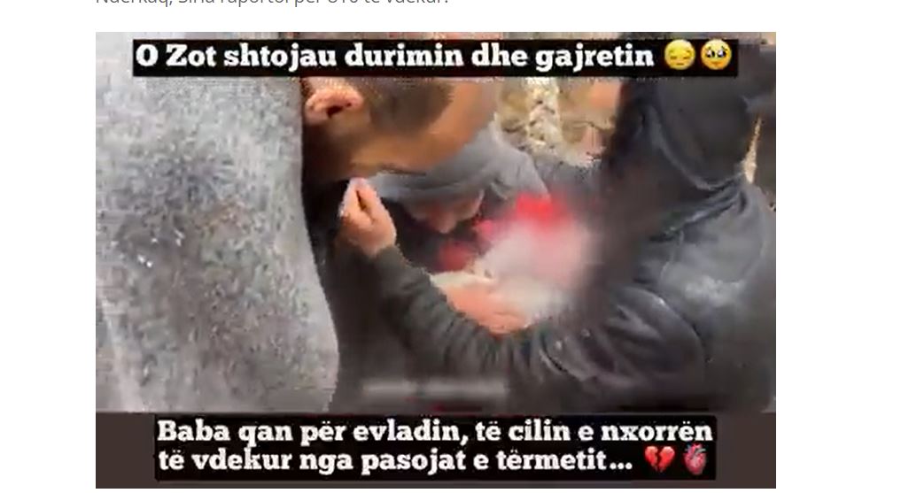 Pamje rrëqethëse: Babai vajton kur sheh kufomën e djalit që i vdiq pas tërmetit në Turqi (VIDEO)