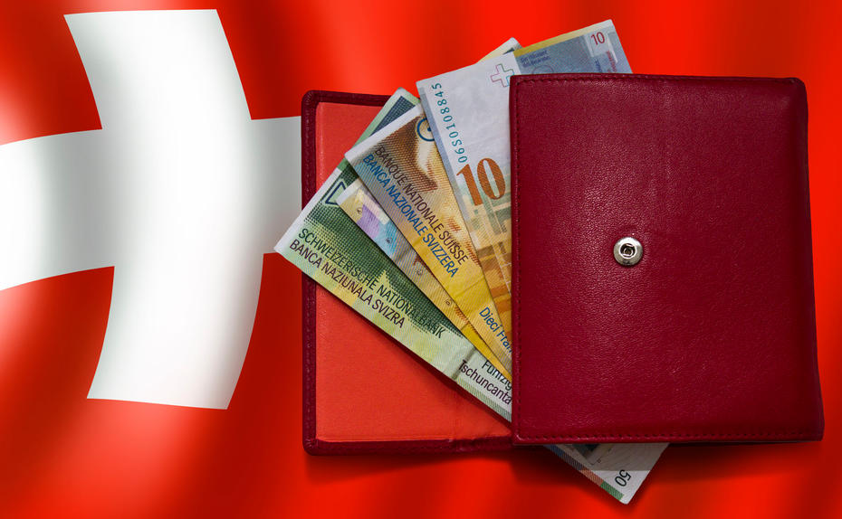 Zvicër: Edhe familjet me rroga nga 10 mij franga në muaj ankohen..!