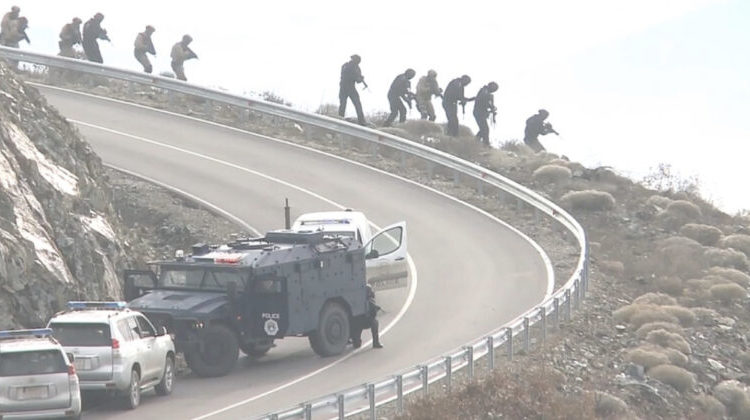 Shkëmbim zjarri në kufirin Shqipëri-Kosovë, grupi trafikant përballet me Policinë