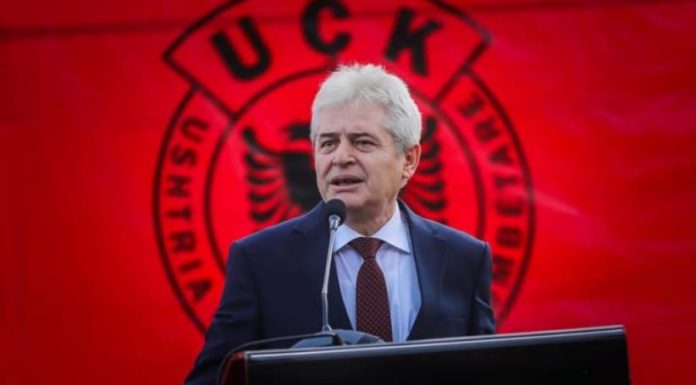 Ahmeti: Ata s’e dinin që nënat tona i kanë rritur bijtë në djepa prej prushi