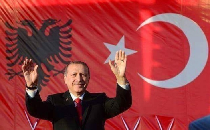 Presidenti turk Erdogan ditën e enjte do të inaugurojë xhaminë e “Namazgjasë” në Tiranë