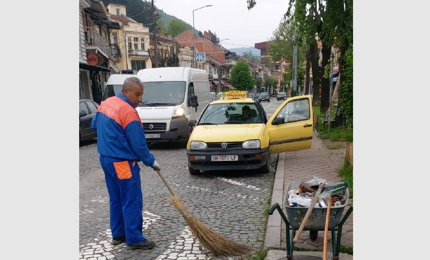 Kërçovë: Ndërrmarrja komunale përkushtim në punë,pa ndal çdo ditë! (FOTO)