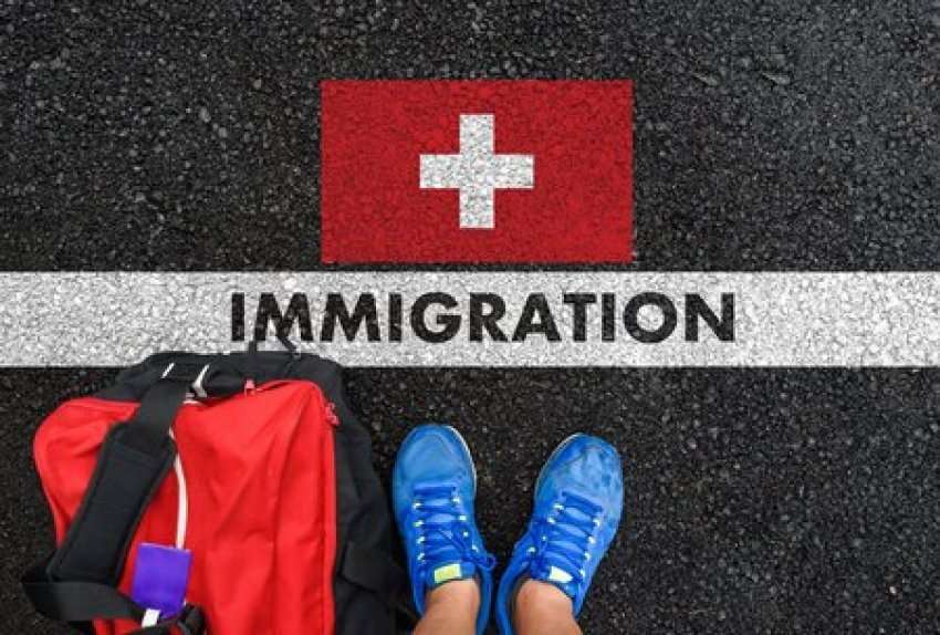 Kërkohet ndalimi i numrit të emigrantëve që vijnë në Zvicër..