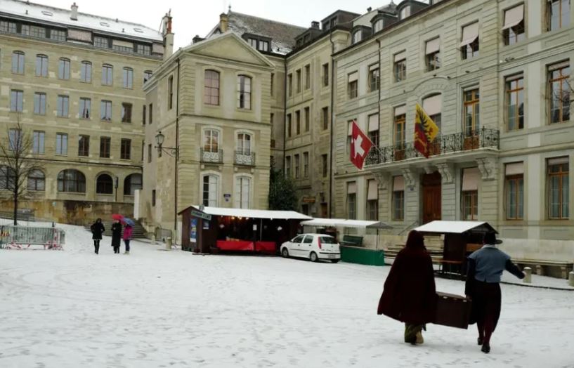 Zvicra zbardhet nga bora në gusht..!