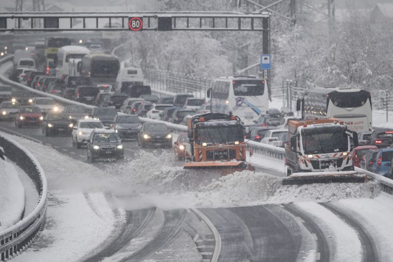 Rekord i ri i bllokimit të trafikut po shfaqet në Gotthard..