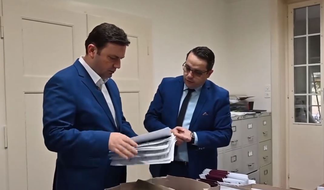 Osmani dërgon pikë shtesë për pasaporta në Zvicër (VIDEO)