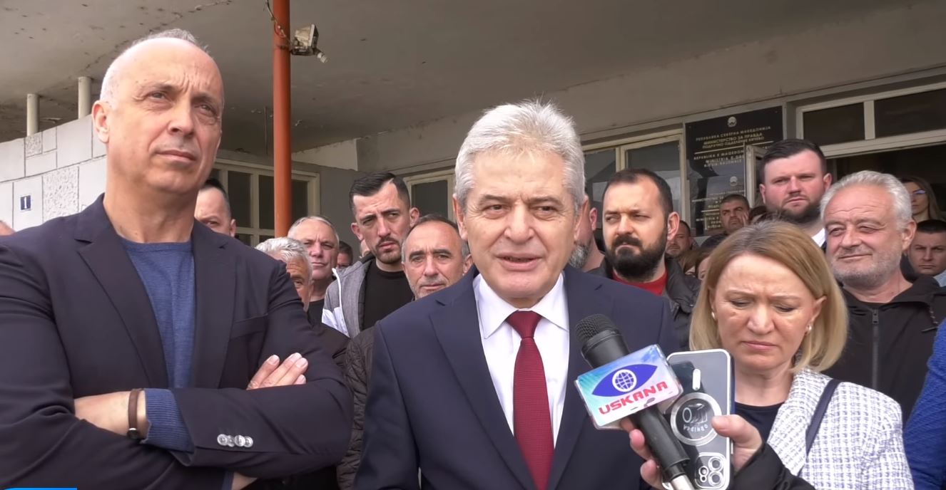 Ali Ahmeti nënshkruhet për Osmanin: Është koha T’i themi ndal Rusisë “PO” Evropës..!