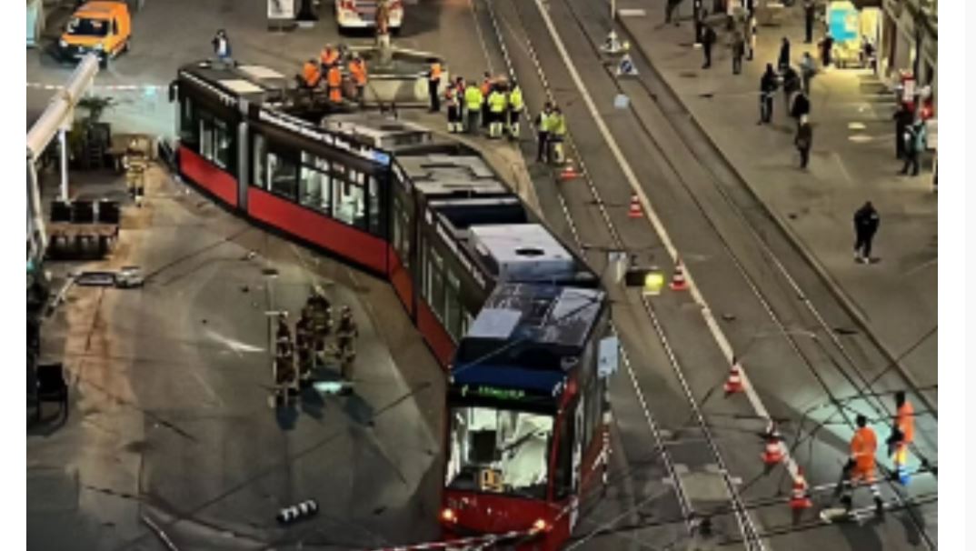 Zvicër: Tramvaji del nga binarët, shkaktohet tollovi e madhe..!