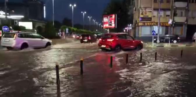 Stuhi  dhe vërshime në Maqedoni, ka dhe dëme..!