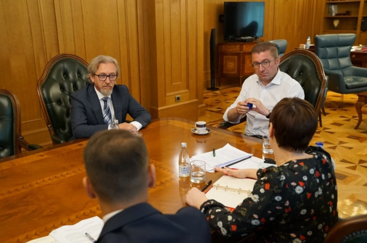 Mickoski-Limani e diskutojnë planin për rritjen e pensioneve..