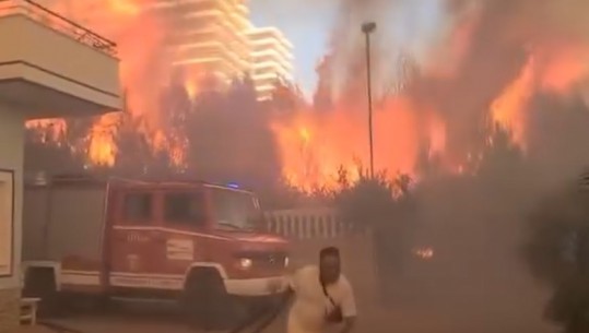 Ikni, o çfarë katastrofe! Momenti kur zjarri rrezikon jetën e zjarrfikësve në Shqipëri! (VIDEO)